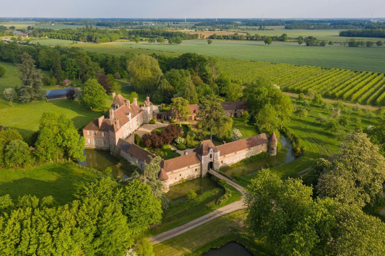 Chateau Du Blanc Buisson Saint-Pierre-du-Mesnil Exterior photo