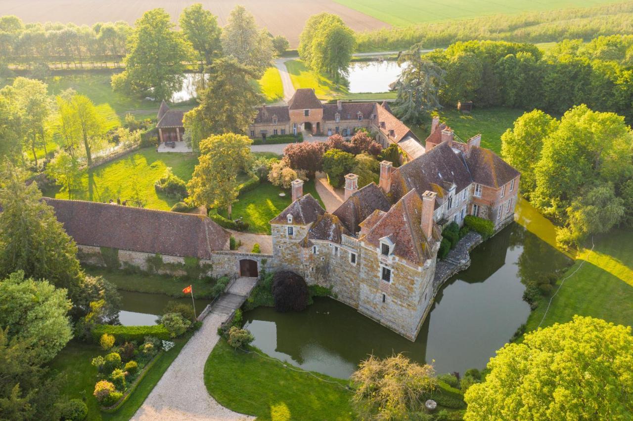 Chateau Du Blanc Buisson Saint-Pierre-du-Mesnil Exterior photo